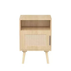 Comodino in Rattan da 22,83'' H, Tavolino con Ante e Ripiani aperti, Tavolino d'Appoggio con Gambe in Legno Massiccio per Camera da Letto, Dormitorio e Piccoli Spazi, Quercia
