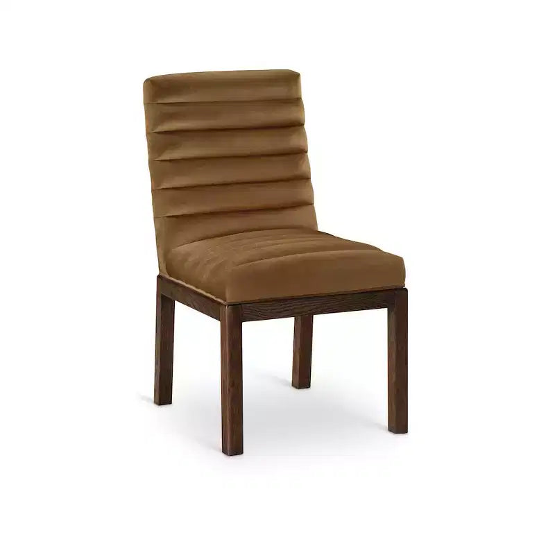 Sedia da pranzo in velluto – Trapuntatura profonda a canali, gambe in legno di frassino noce, design contemporaneo
