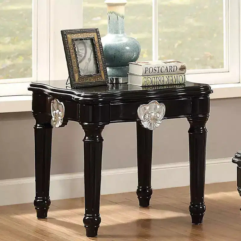 Tavolino d'appoggio quadrato nero – Legno massello, Design minimalista, 61 cm A x 66 cm L